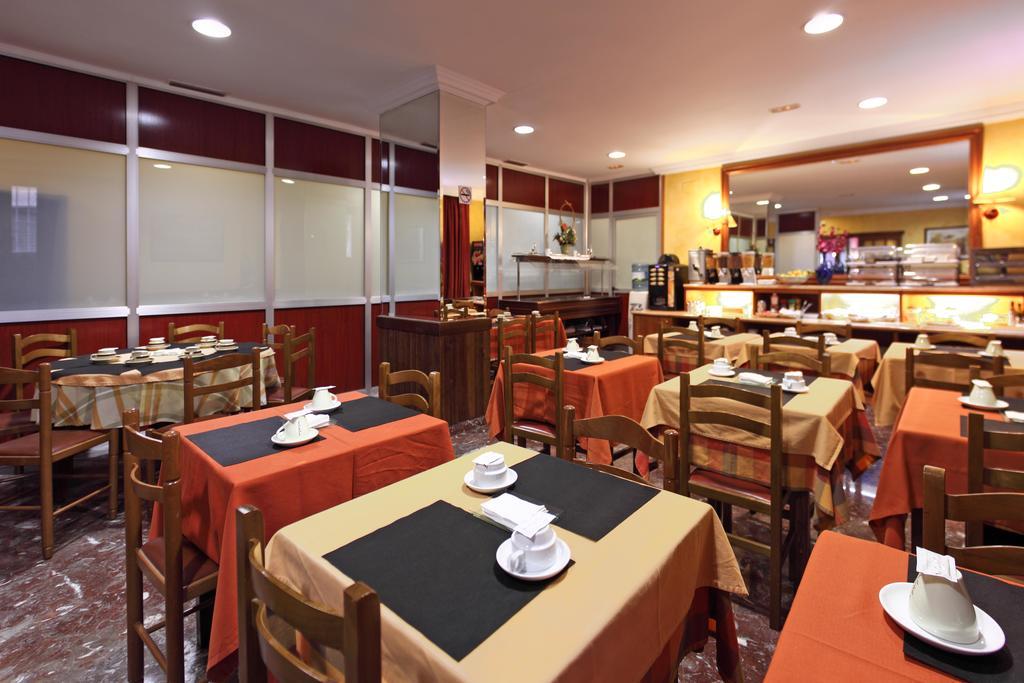 Hotel Los Angeles Figueres  Eksteriør billede