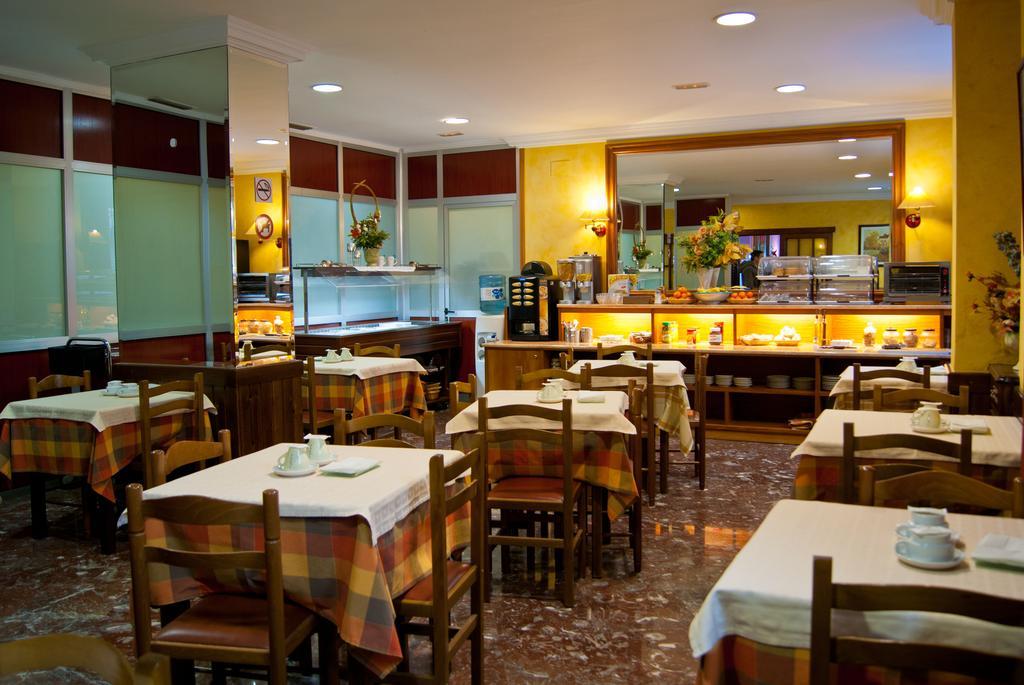 Hotel Los Angeles Figueres  Eksteriør billede