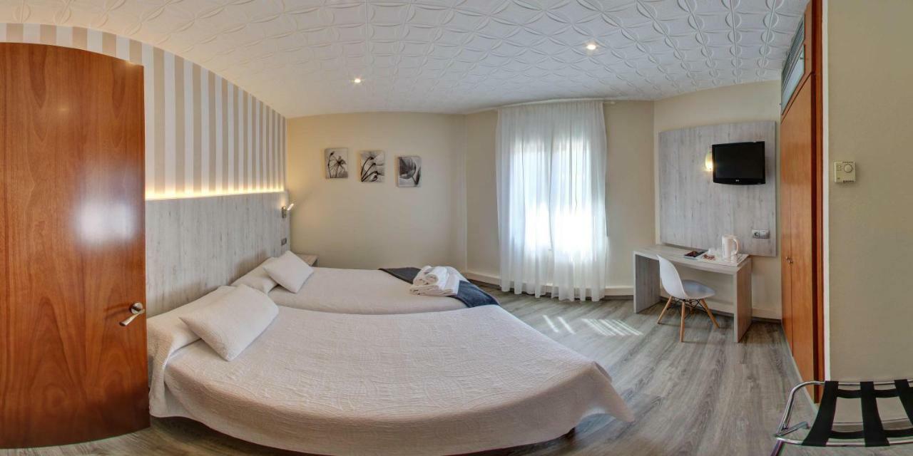 Hotel Los Angeles Figueres  Eksteriør billede